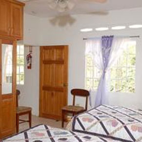 J&G TROPICAL APARTMENTS 