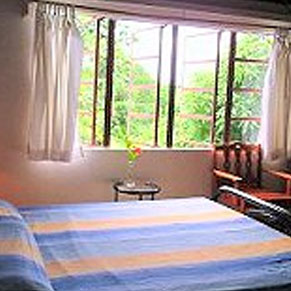 SANDYS BED & BREAKFAST 